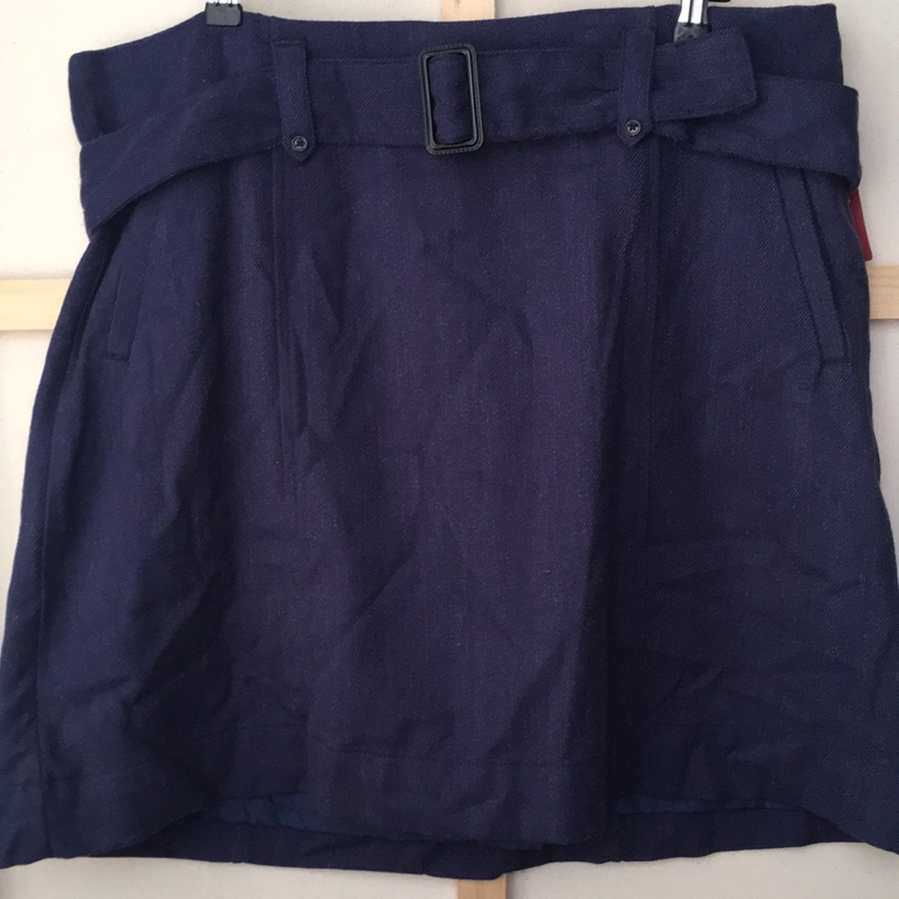 NWT navy blue skirt w pockets😍new sz18